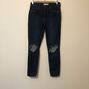 Free People Busted Knee Skinny Jeans Size 30